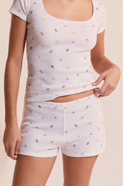 Short gaufr&eacute; &agrave; motifs fruits;${refinementColor}