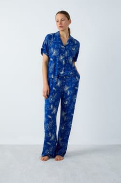 Pantalón acampanado estampado;${refinementColor}