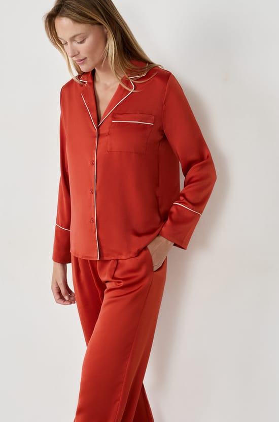 Chemise de pyjama satinée;${refinementColor}