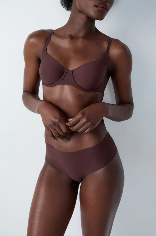 Microfiber Hipster;${refinementColor}