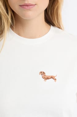 T-Shirt aus Baumwolle "Life is better with a dog" mit Dackel-Stickerei;${refinementColor}