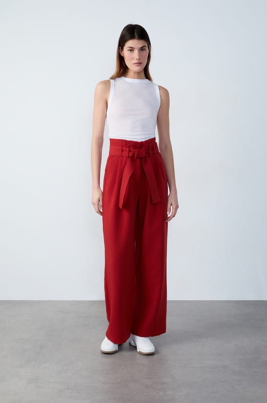 Pantalon large à nouer;${refinementColor}