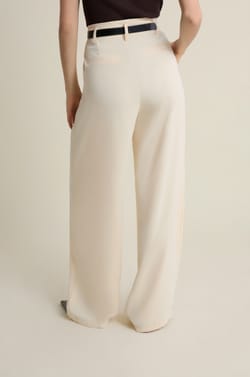 Pantalon large &agrave; pinces;${refinementColor}