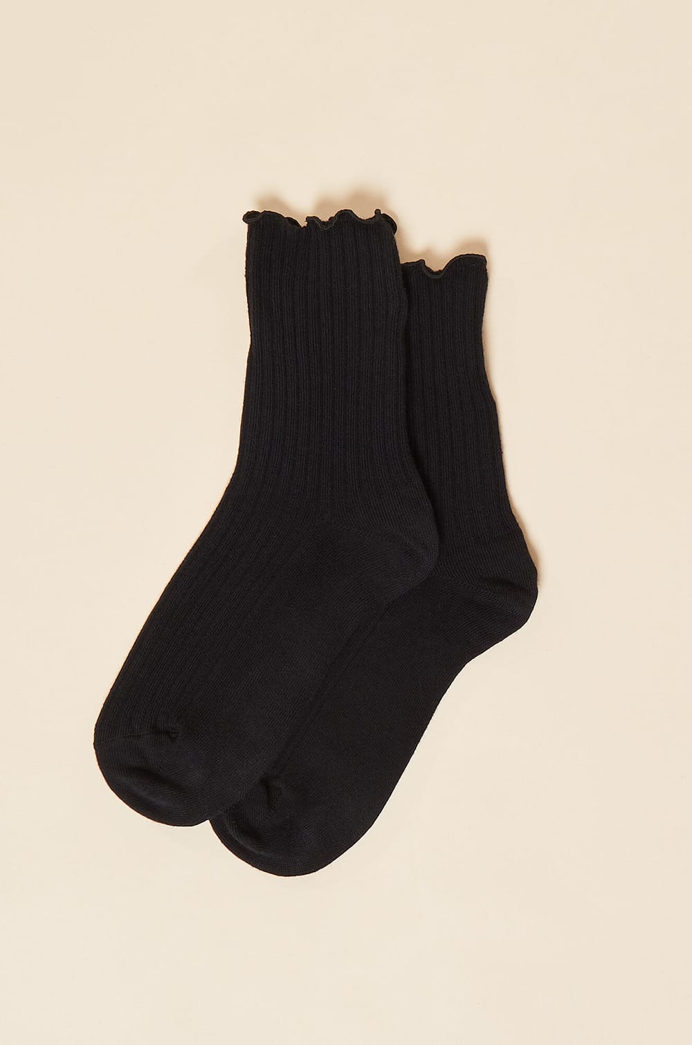 Chaussettes mode unies à volants;${refinementColor}