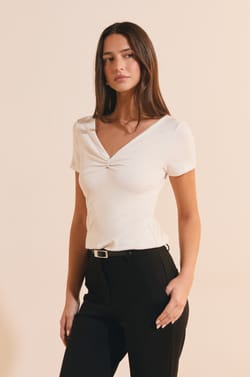 T-shirt col V;${refinementColor}