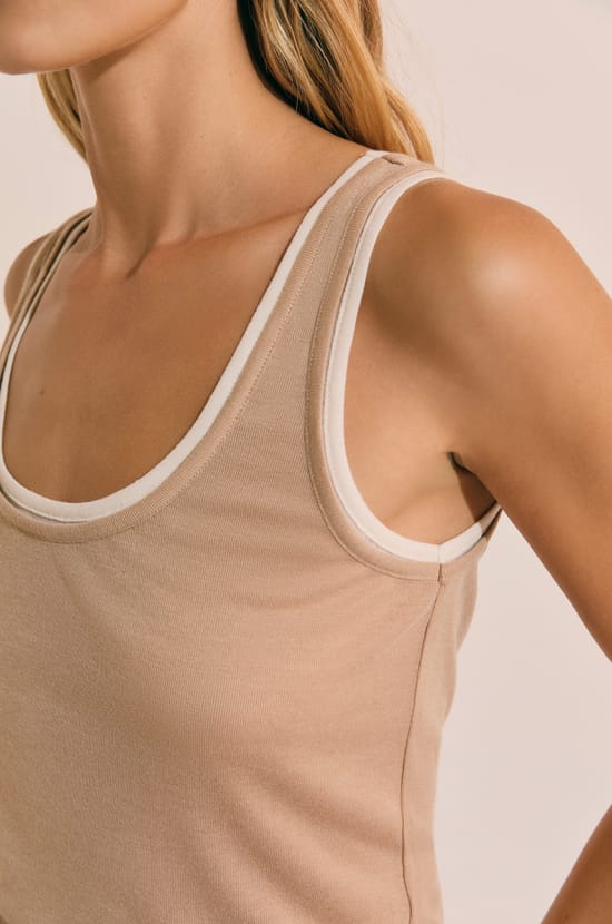 D&eacute;bardeur avec col multicolore;${refinementColor}