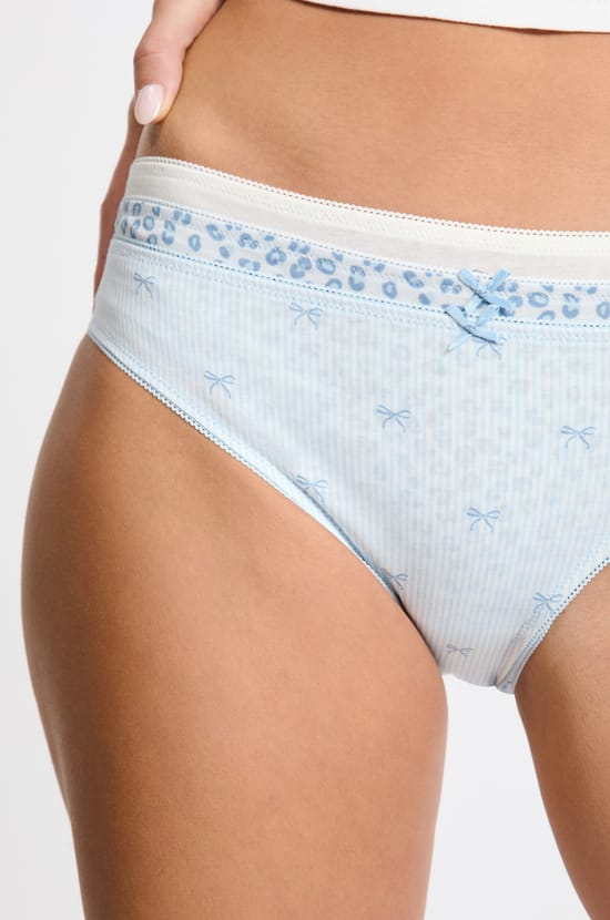 Pack of 3 Cotton Briefs;${refinementColor}