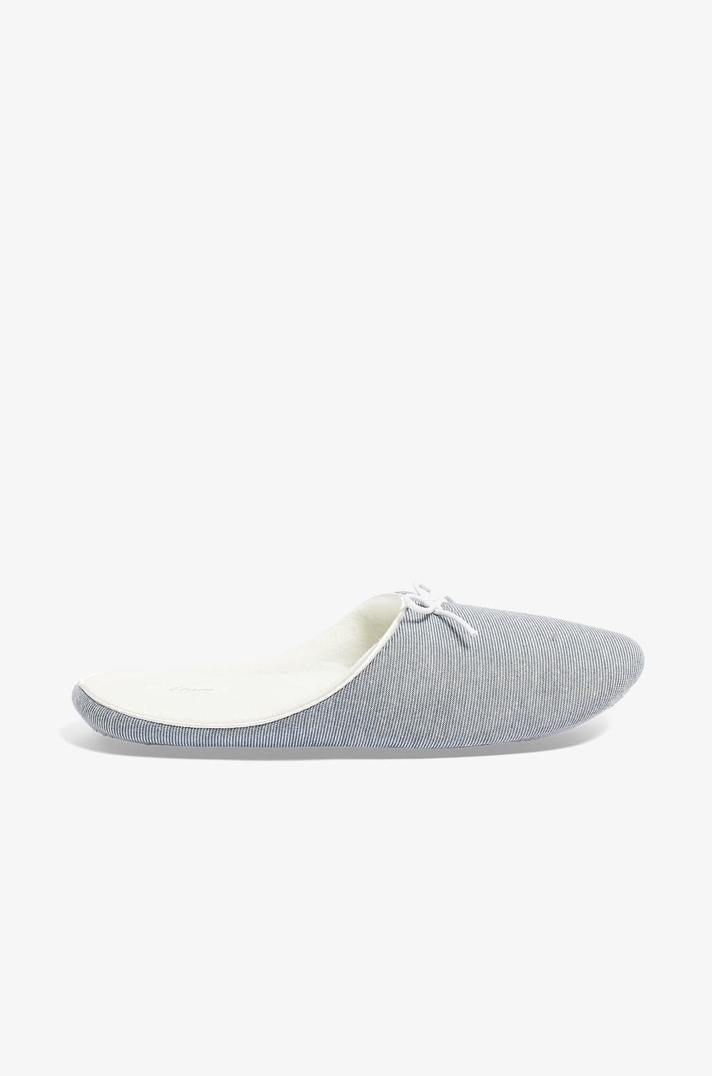 Chaussons mules;${refinementColor}