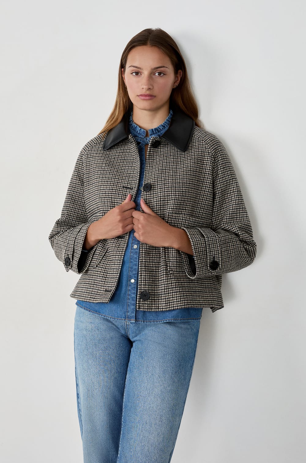 Blouson court en jacquard;${refinementColor}