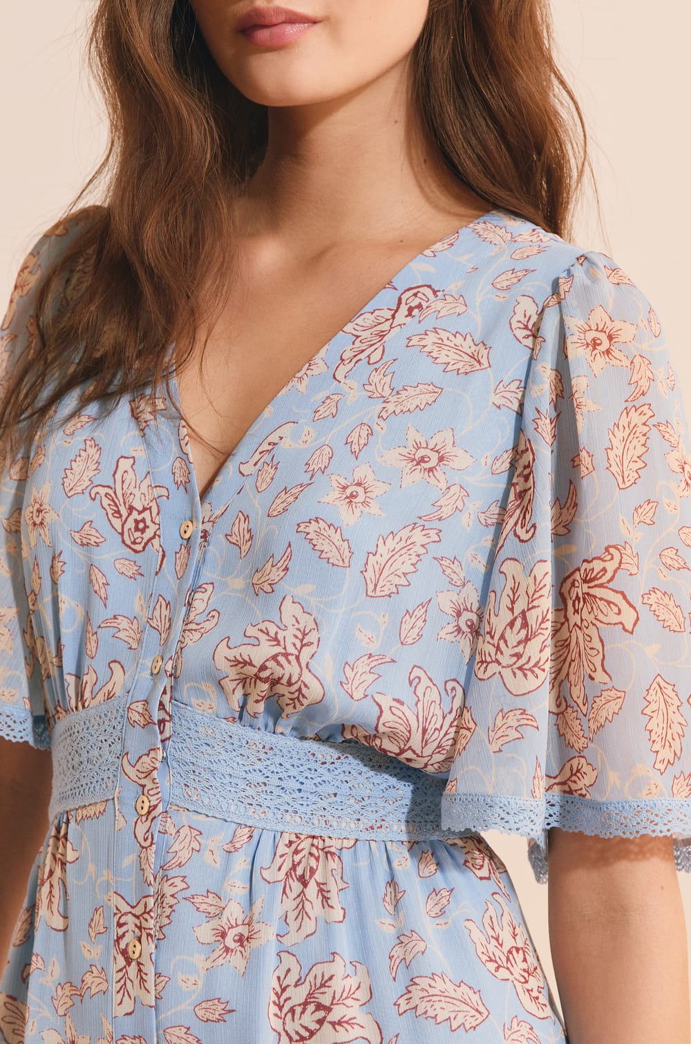 Robe longue col v &agrave; motifs;${refinementColor}