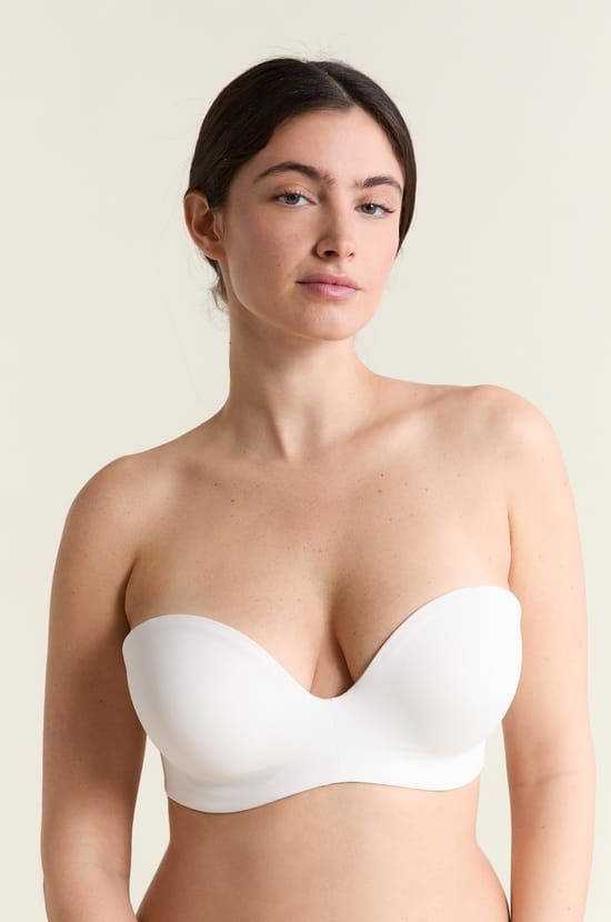 Strapless microfibre bra with removable straps, D cup;${refinementColor}