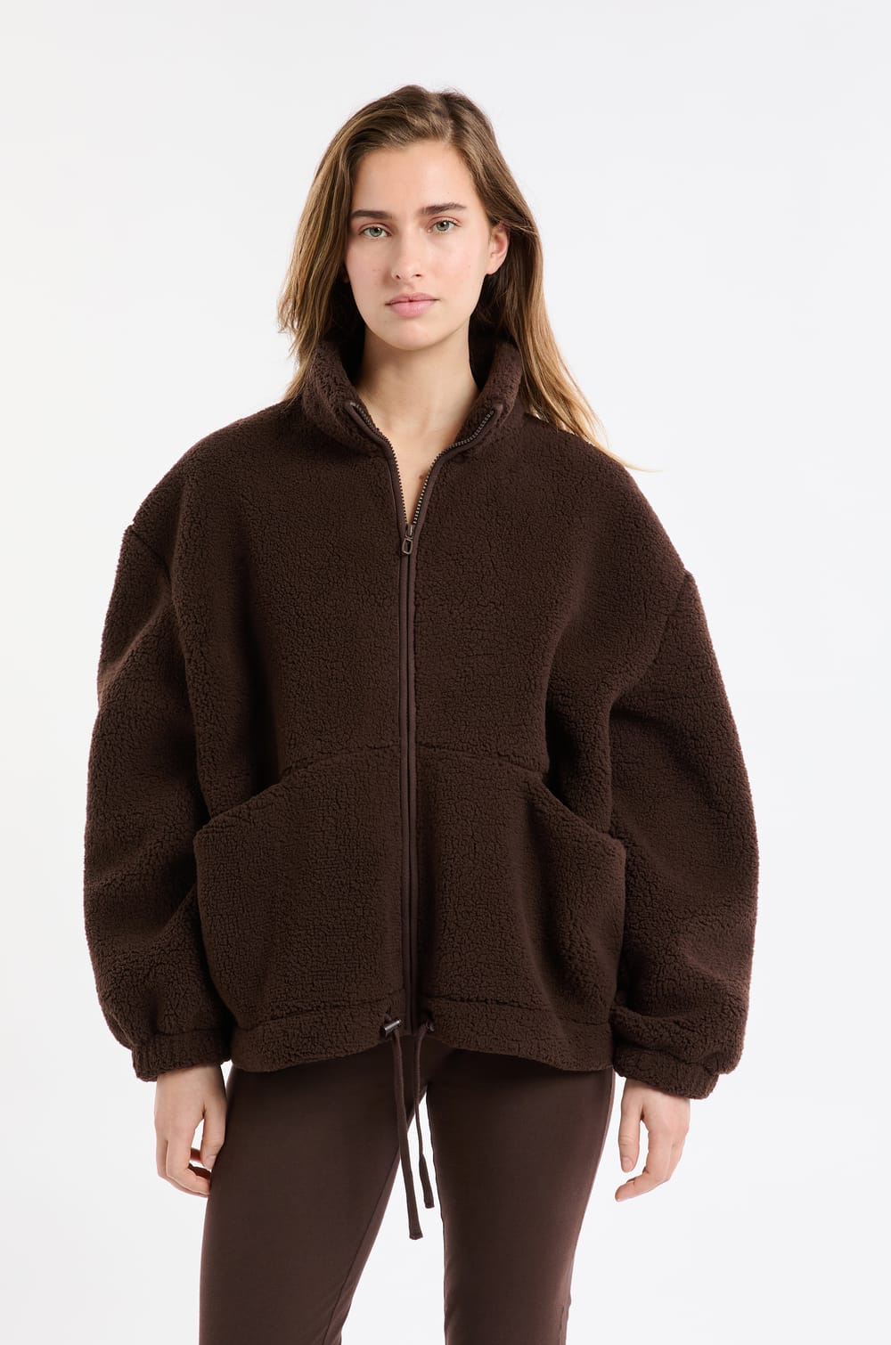 Jacke mit Stehkragen und Kordelzug;${refinementColor}