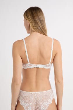 BH N.2 - Push-up BH mit tiefem Dekollet&eacute;;${refinementColor}