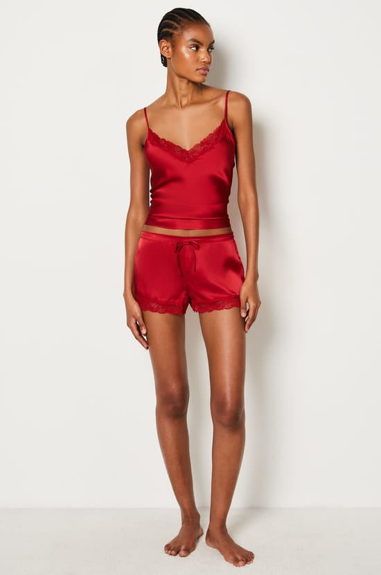 Silk Shorty;${refinementColor}