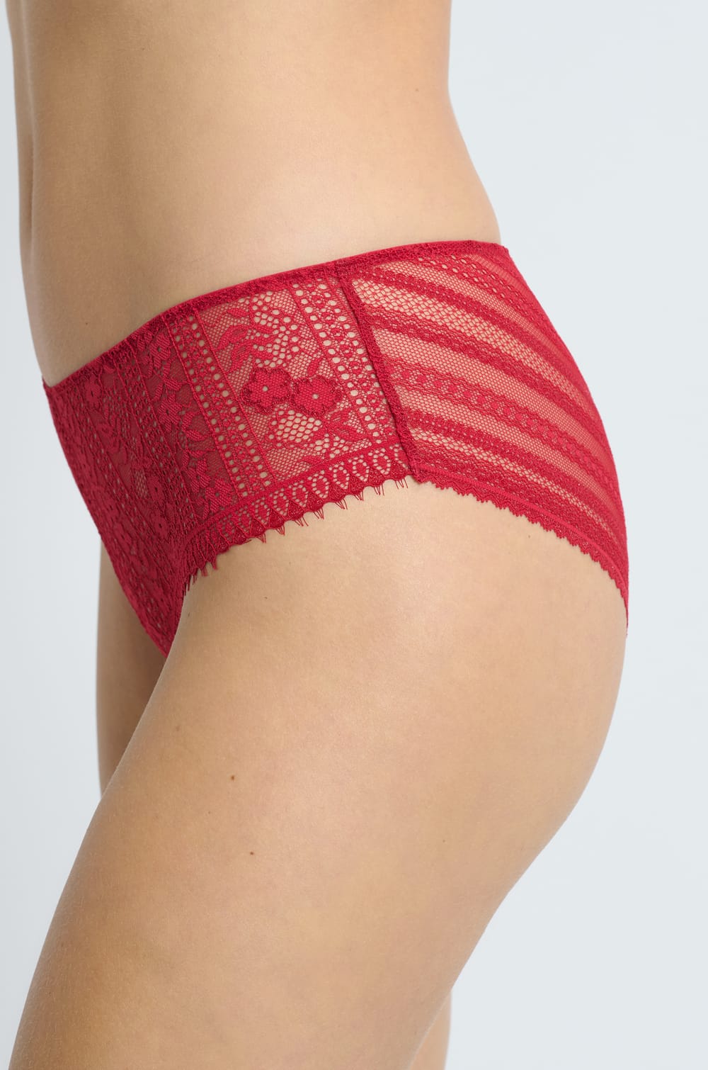 Shorty en dentelle;${refinementColor}