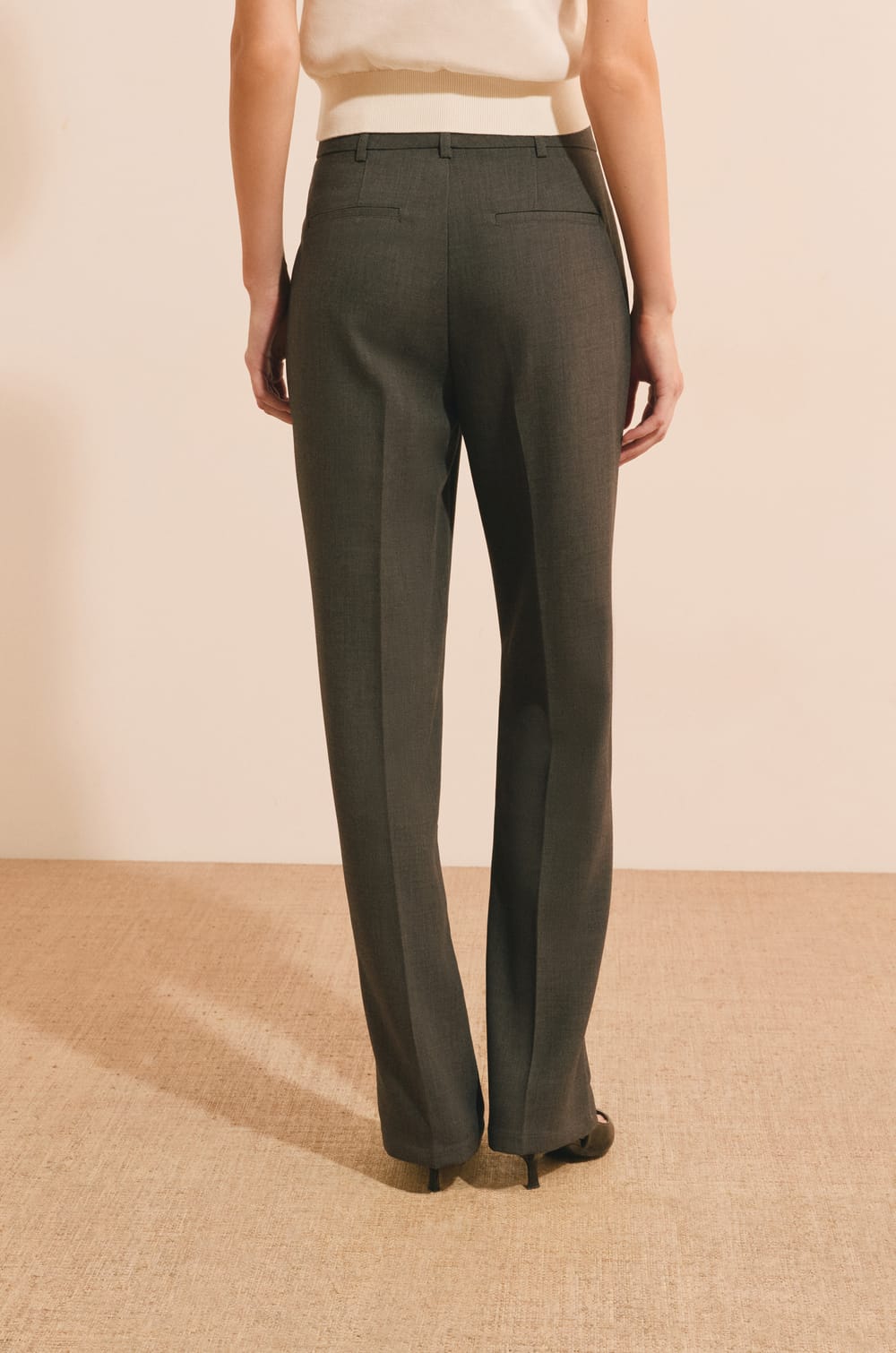 Pantalon droit;${refinementColor}