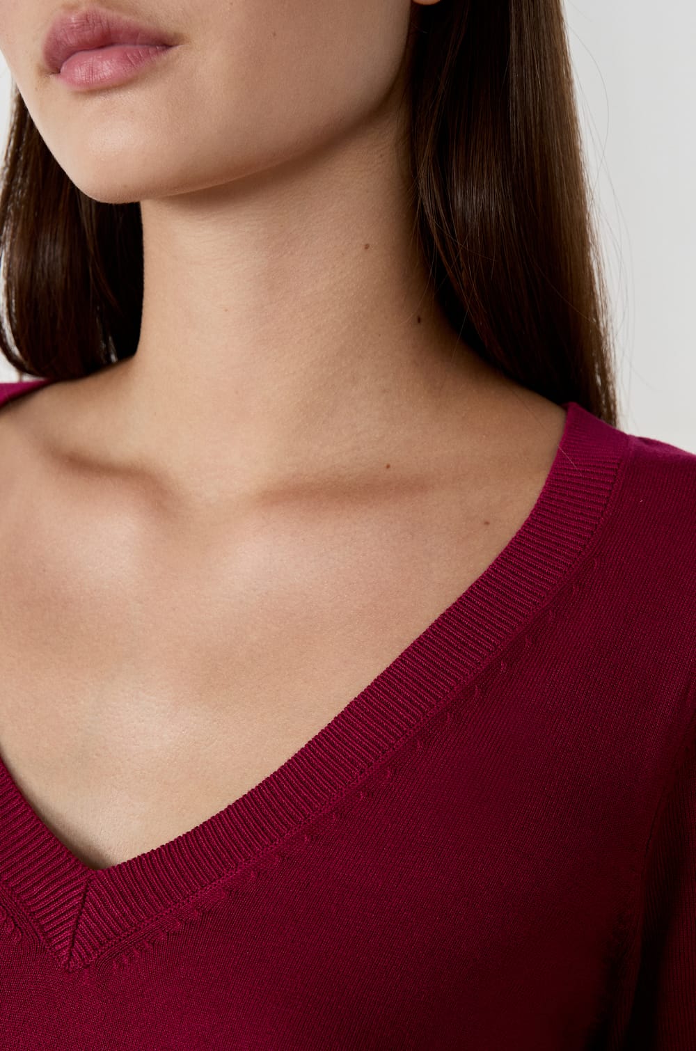 V-neck Sweater;${refinementColor}