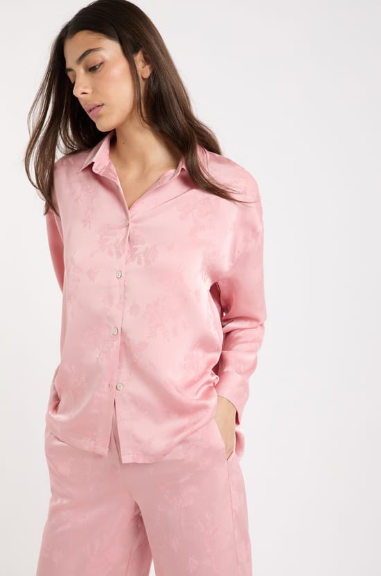 Chemise de pyjama manches longues satin&eacute;e;${refinementColor}