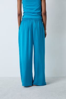Wide-cut satin trousers;${refinementColor}