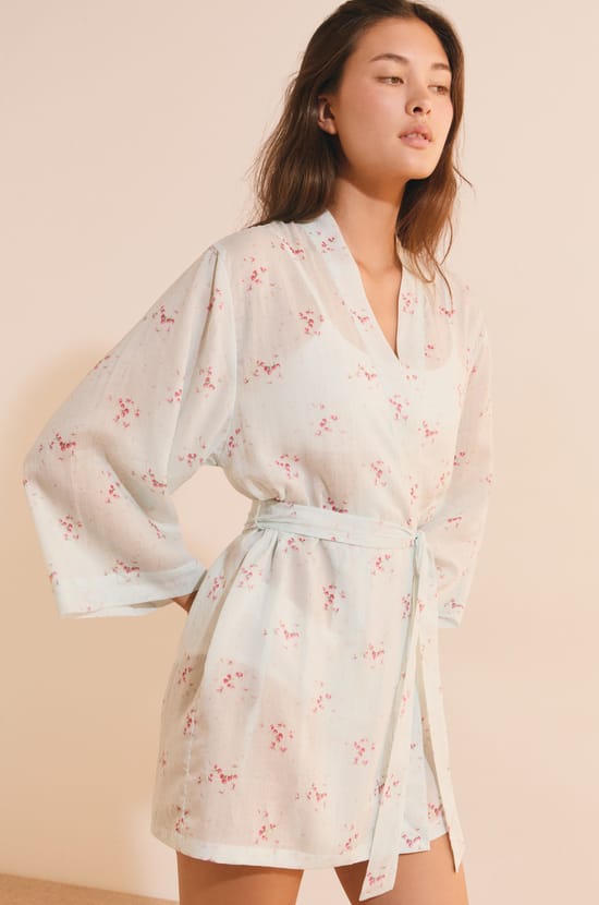 D&eacute;shabill&eacute; &agrave; motif fleuri;${refinementColor}