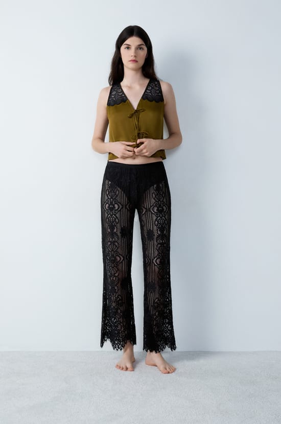 Transparente Pyjama-Hose mit Stickerei;${refinementColor}