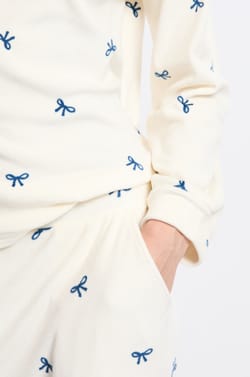 Pyjama 2 pièces manches longues à motifs;${refinementColor}