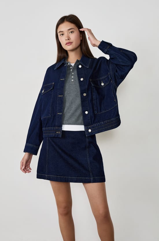 Jupe courte en jean;${refinementColor}