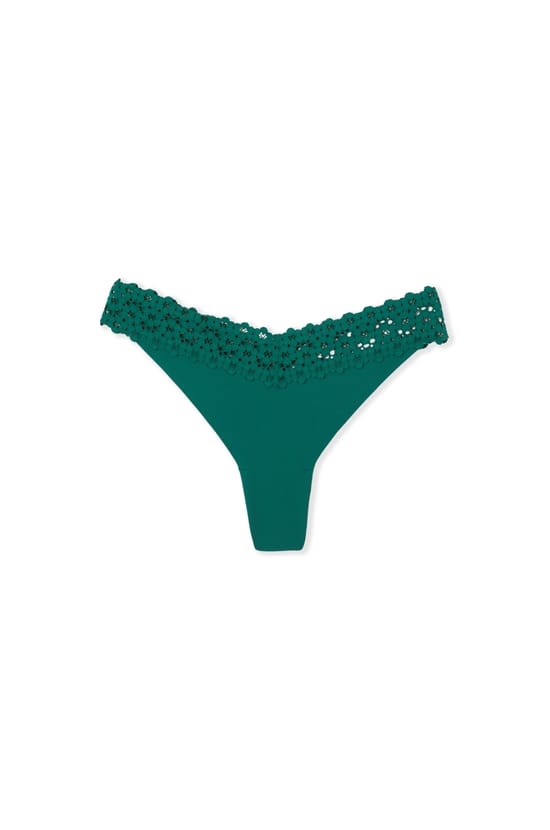 Tanga aus Mikrofaser und Spitze;${refinementColor}