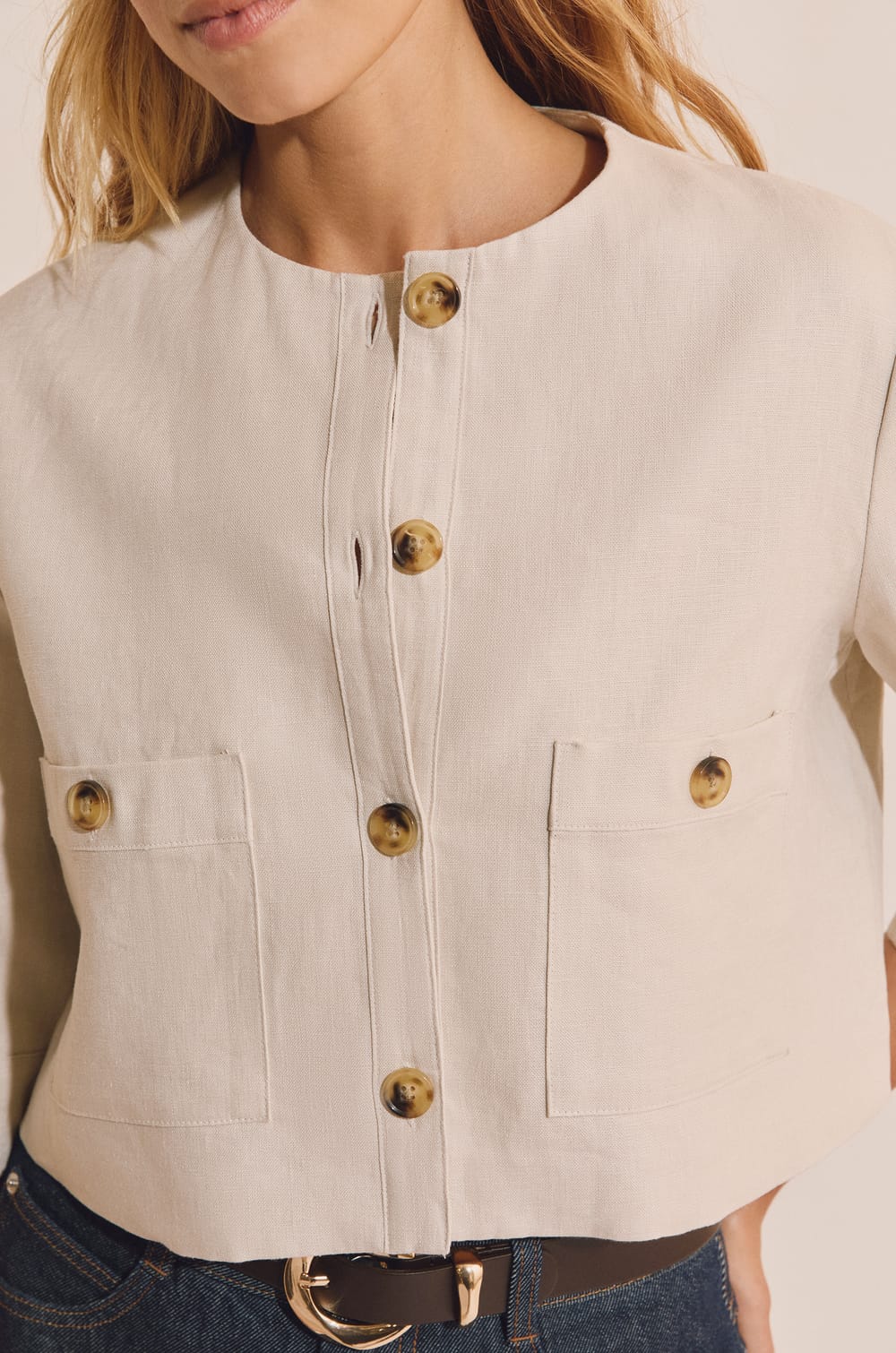 Veste courte en lin;${refinementColor}