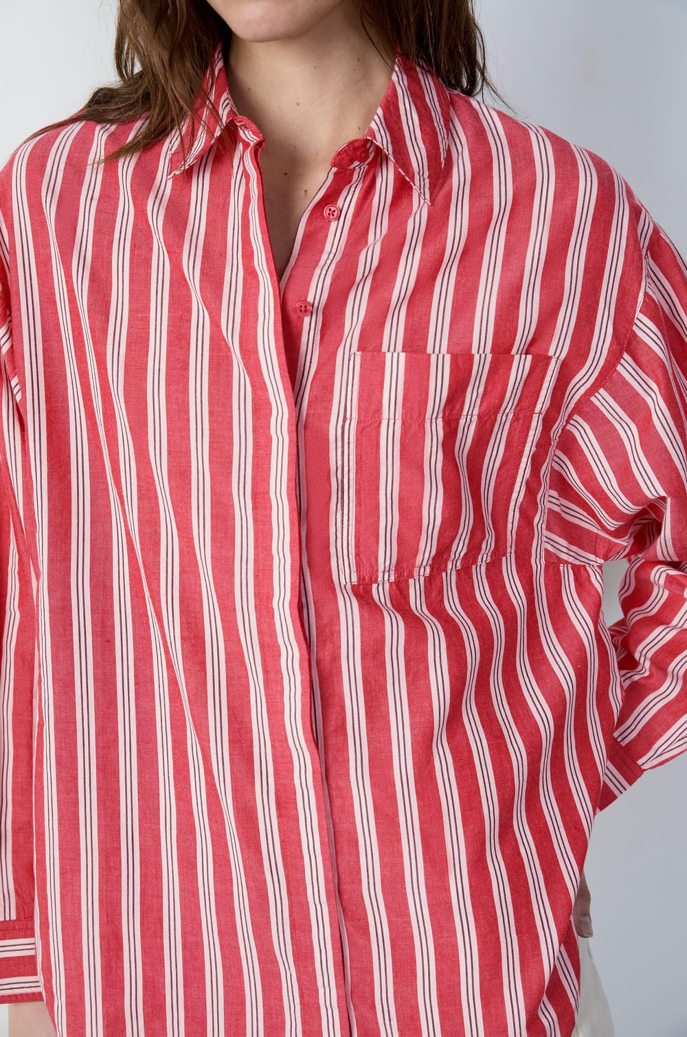 Long-sleeved striped shirt;${refinementColor}