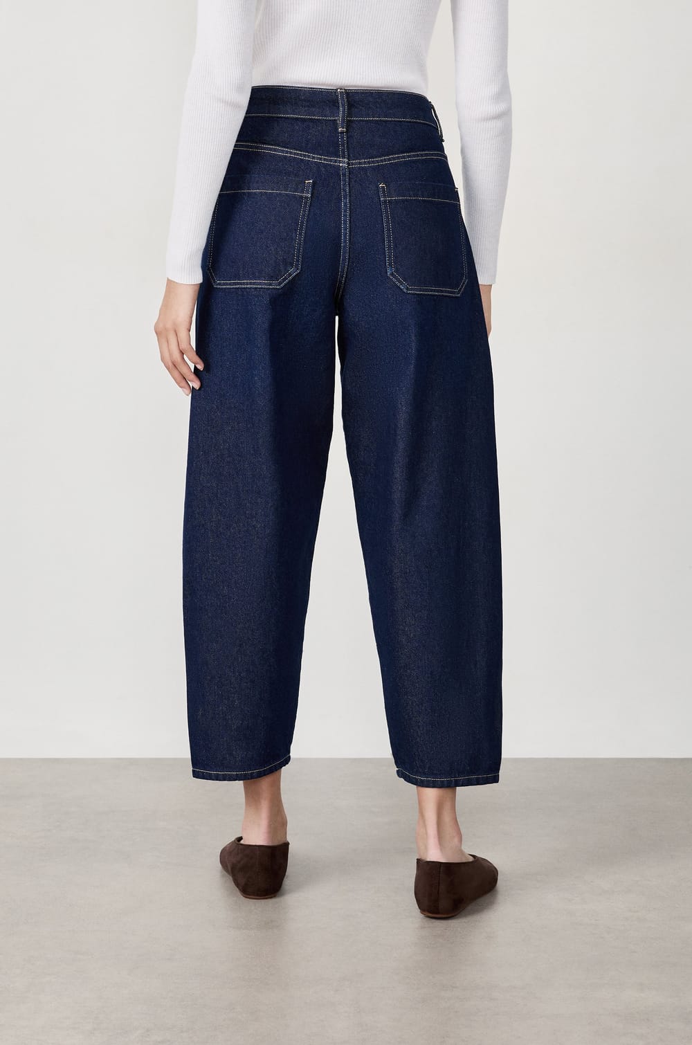 Jeans corte zanahoria;${refinementColor}