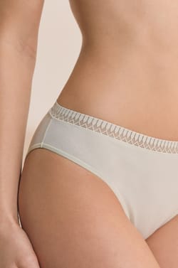 Organic Cotton Brief;${refinementColor}