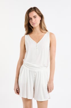 Camiseta sin mangas lisa de modal;${refinementColor}