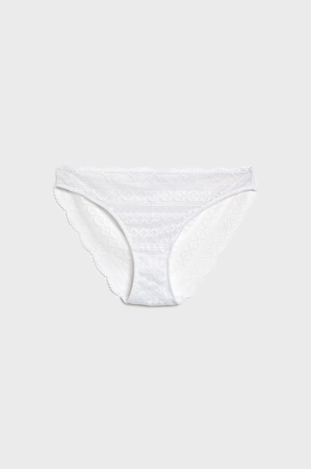 Culotte en dentelle;${refinementColor}