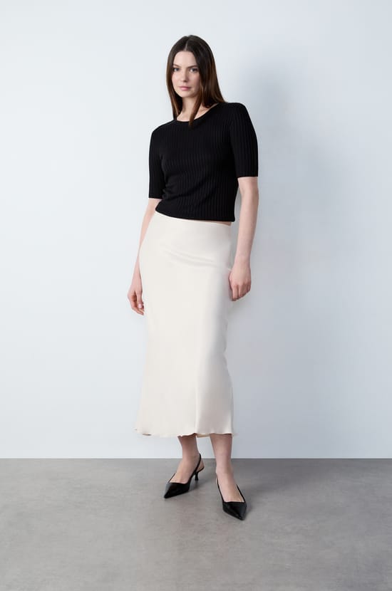 Jupe longue fluide;${refinementColor}