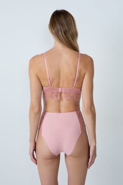 Sujetador N&ordm; 4 - Copa fina;${refinementColor}