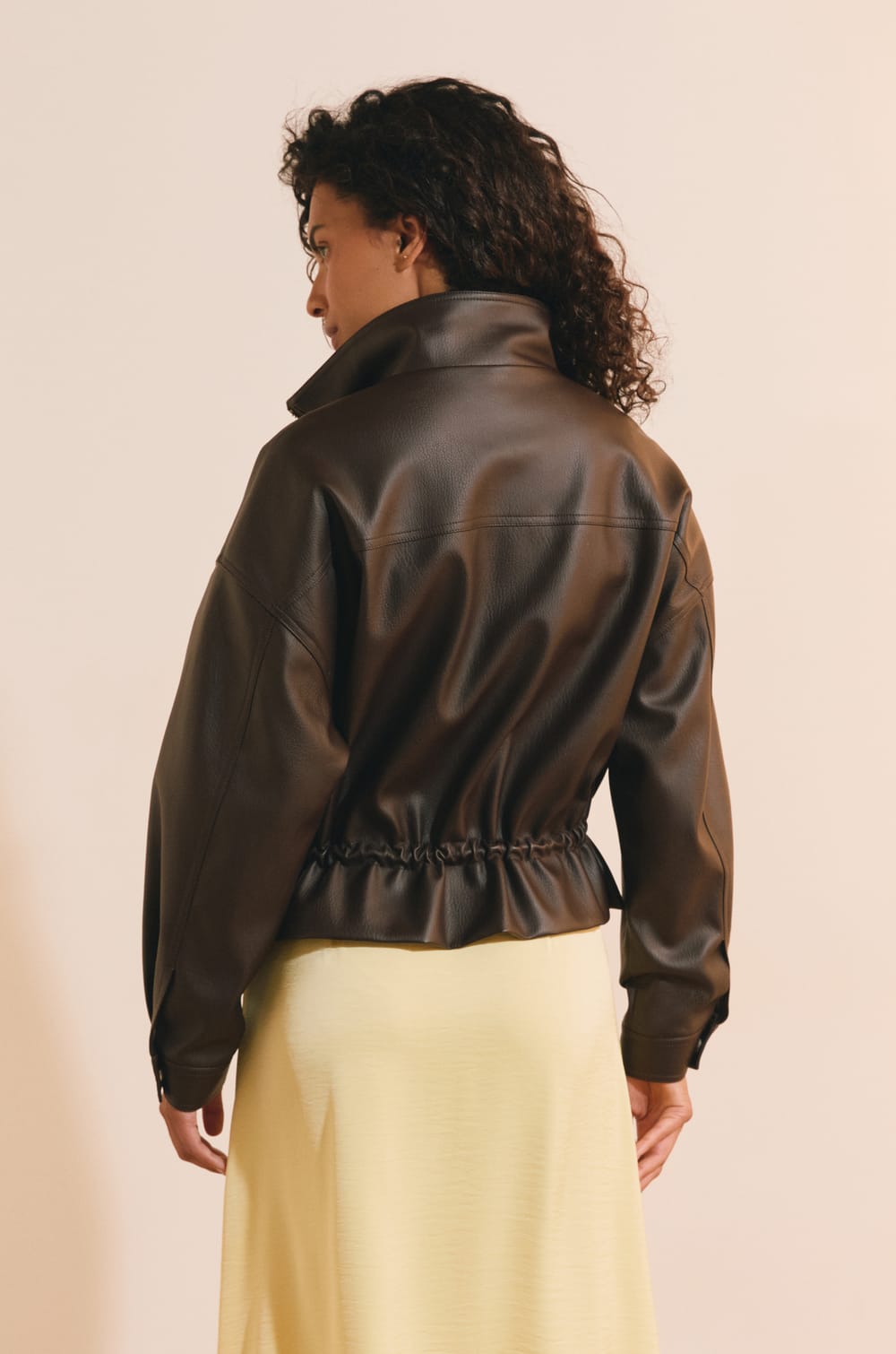 Blouson avec cordon &agrave; la taille;${refinementColor}