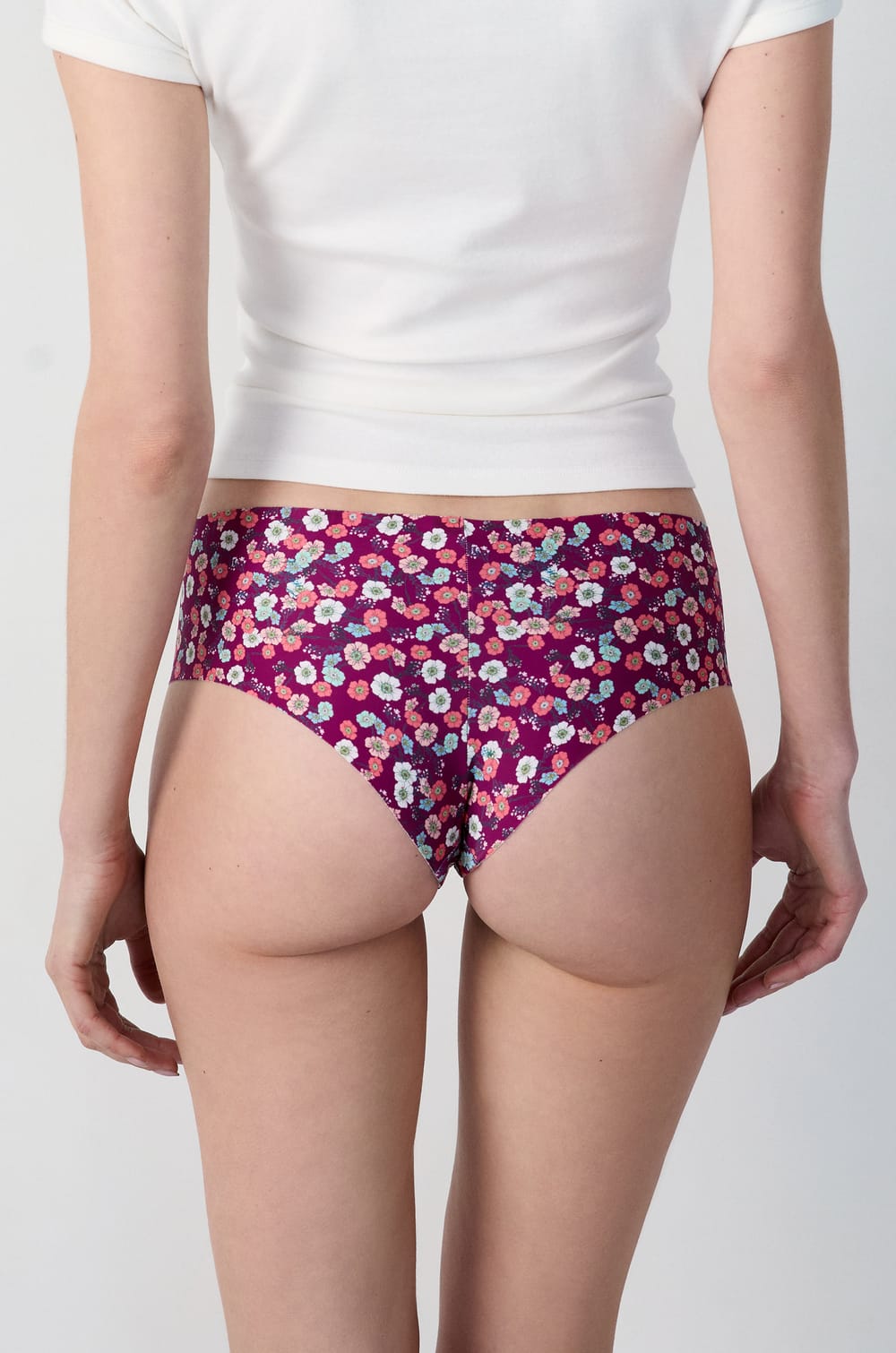 Seamless Microfiber Hipster With Print;${refinementColor}