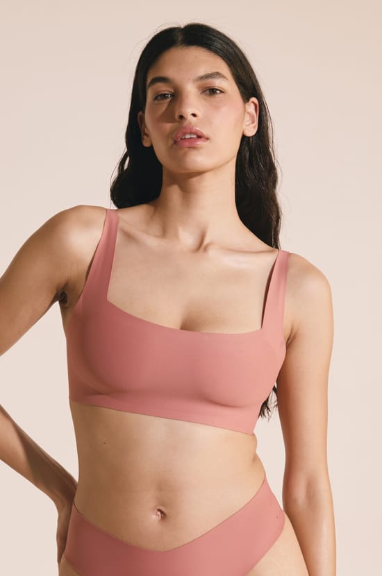 Soutien-gorge brassi&egrave;re en microfibre avec pads amovibles;${refinementColor}