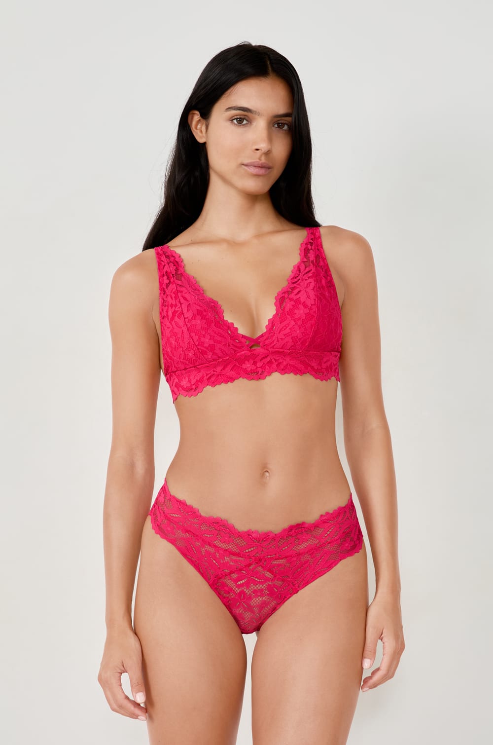 Lace Brief;${refinementColor}