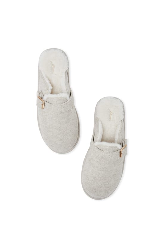 Chaussons mules;${refinementColor}