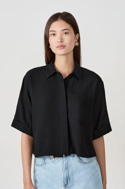 Short-Sleeved Flowy Shirt;${refinementColor}