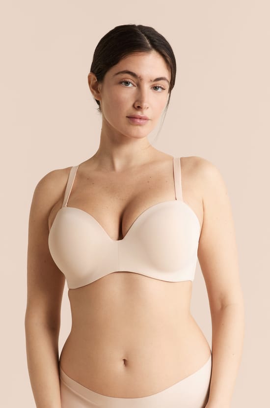 Strapless lightly lined bra with removable straps, cup C-E;${refinementColor}