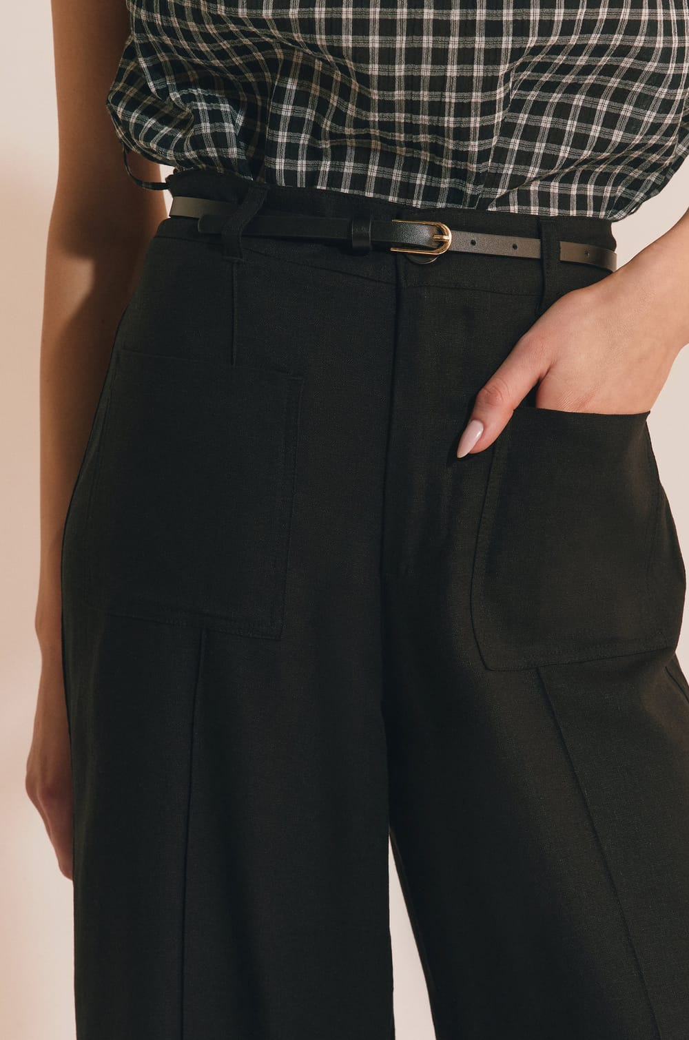 Caprihose mit Leinen;${refinementColor}