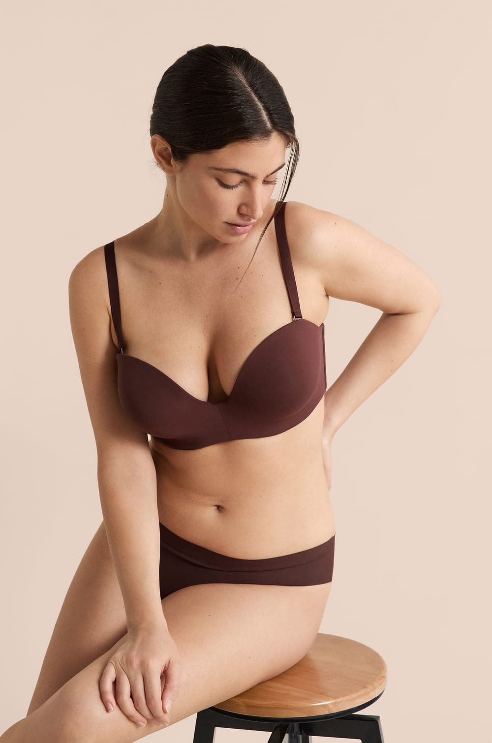 Strapless lightly lined bra with removable straps, cup C-E;${refinementColor}