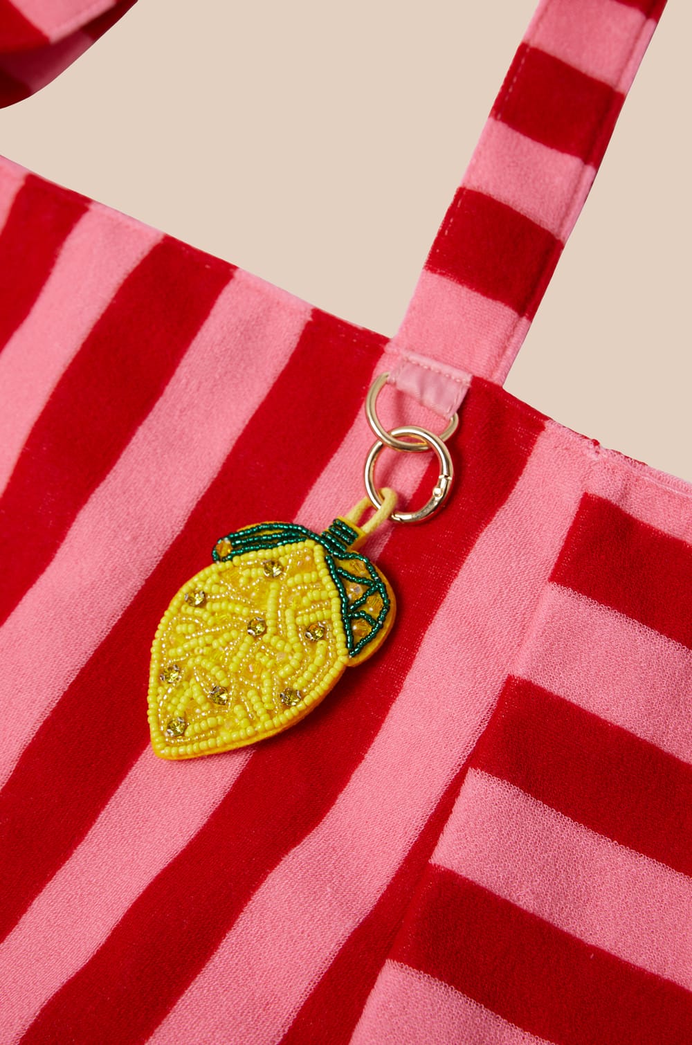 Sac en &eacute;ponge &agrave; rayures;${refinementColor}