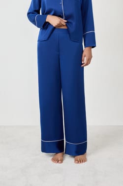 Pantalon de pyjama satiné;${refinementColor}