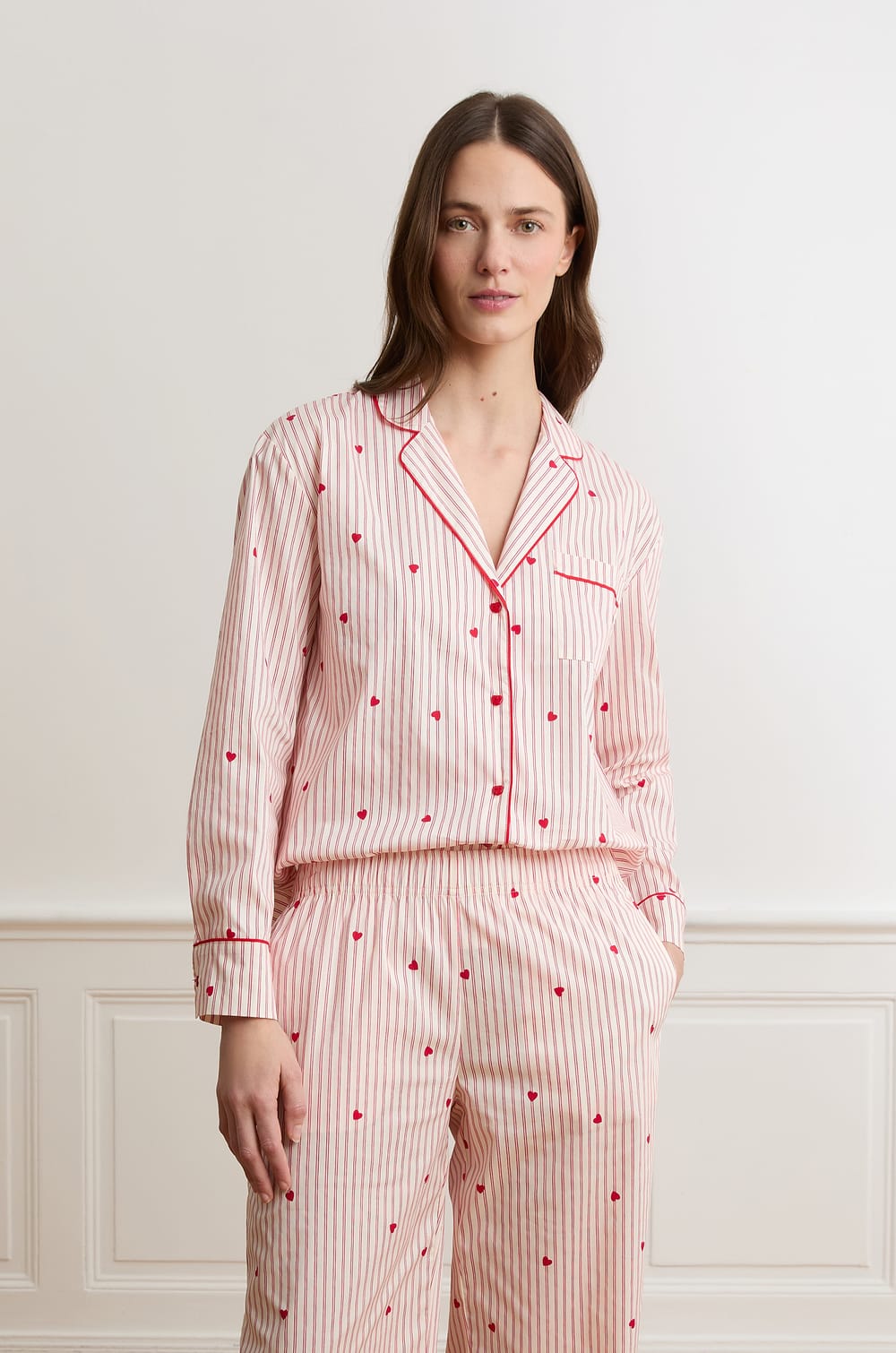 Chemise &agrave; rayures et c&oelig;urs avec coton;${refinementColor}