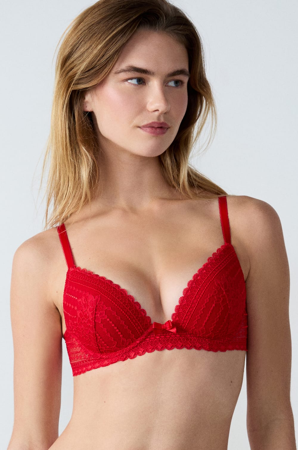 BH N.2 - Push-up BH mit tiefem Dekolleté;${refinementColor}