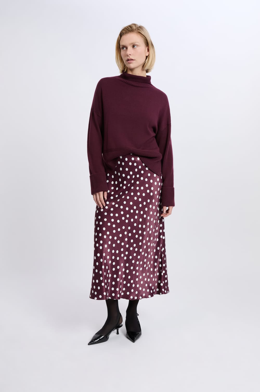 Jupe a pois;${refinementColor}